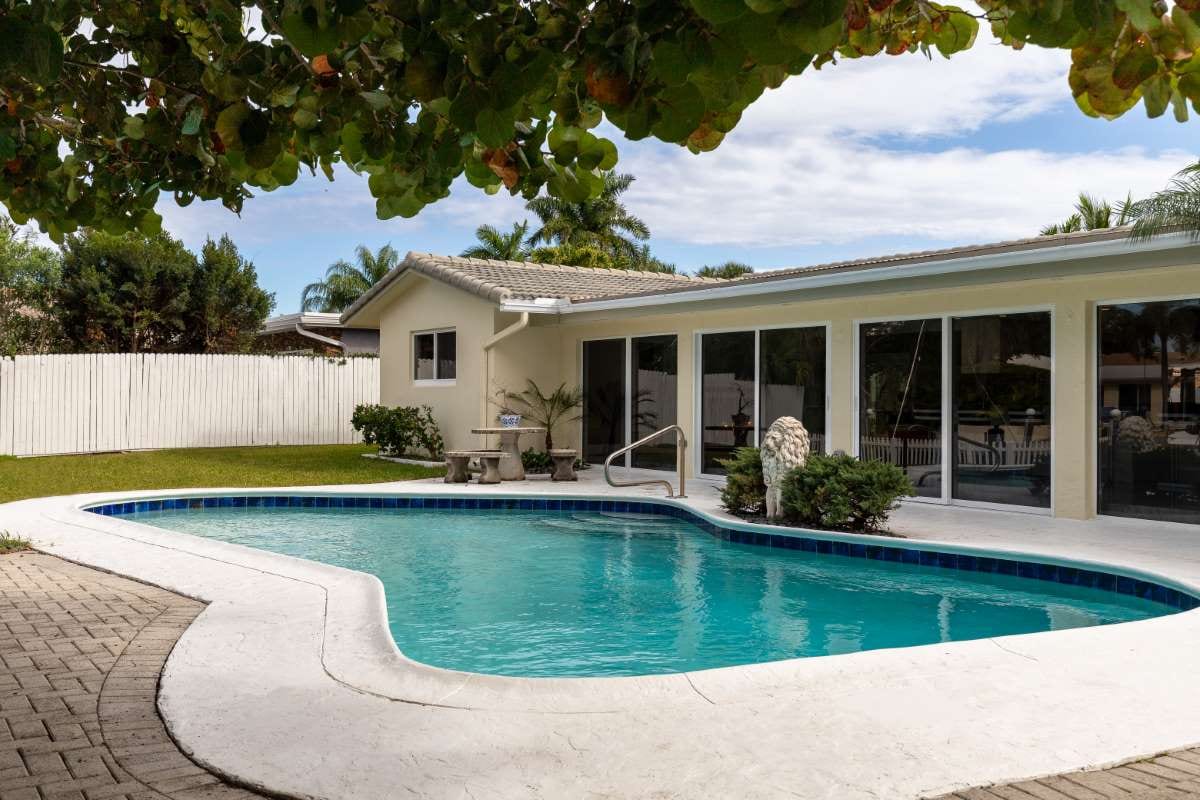 How to Build a High-Converting Landing Page for Pool Services — pool service business insights