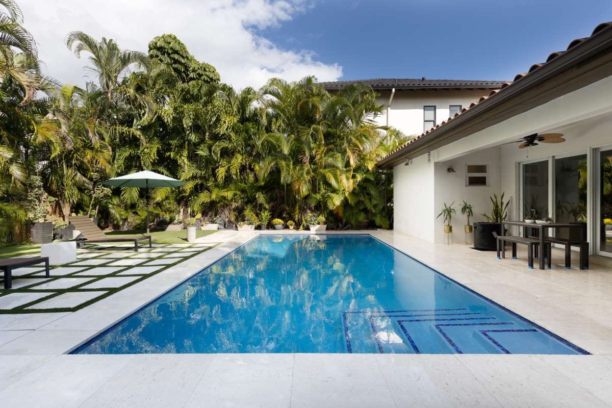 How to Get Started with Superior Pool Routes Today — pool service business insights