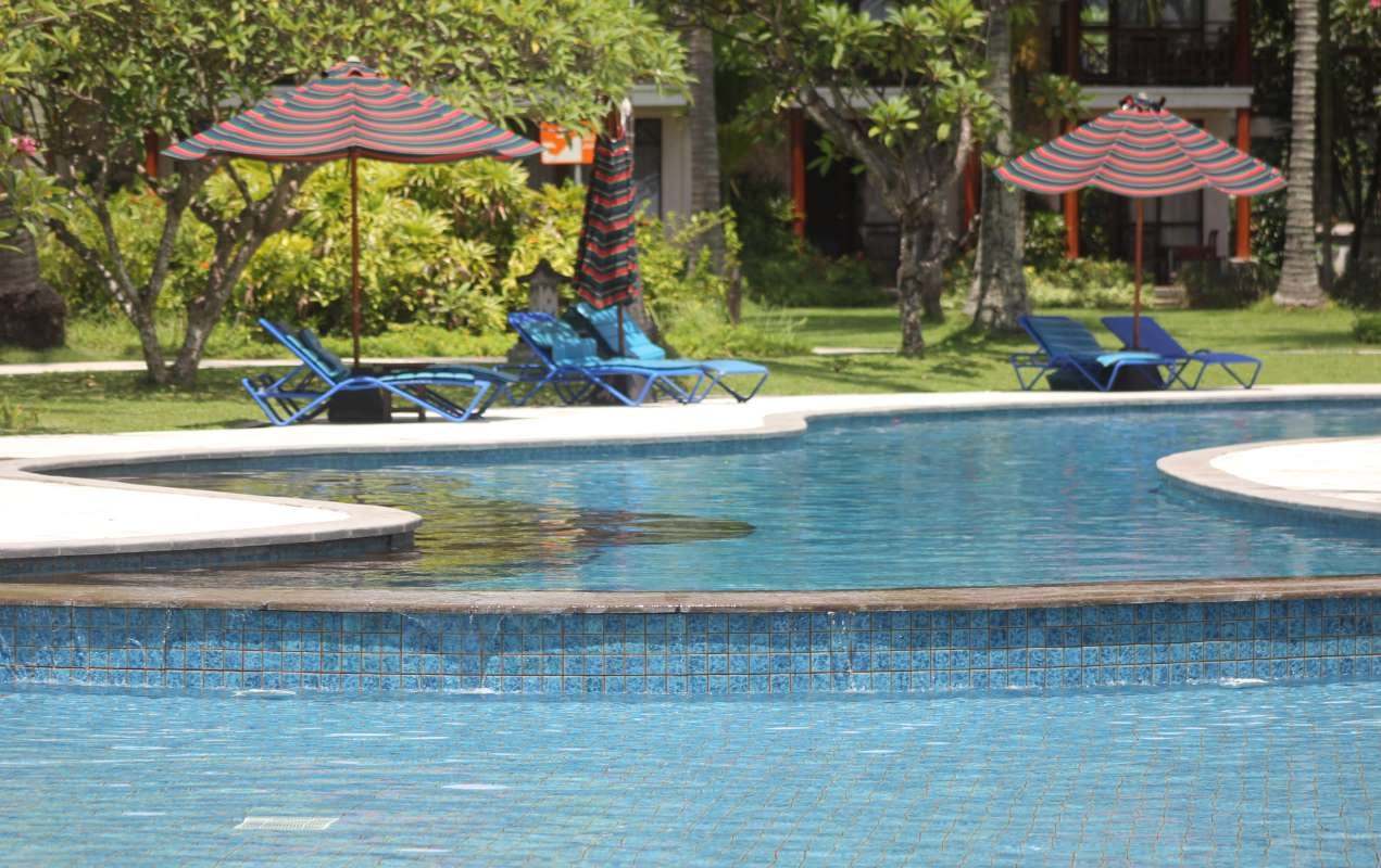 How to Manage Multiple Routes Without Overcomplicating Operations — pool service business insights