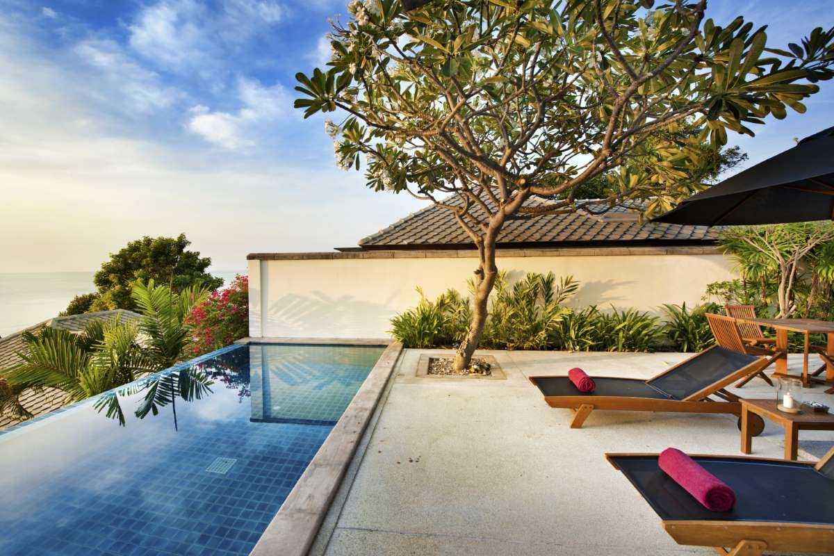 How to Start a Pool Cleaning Business: Orlando, Orange County, FL; Clearwater, Pinellas County, FL; West Melbourne, FL; Lutz, FL; Miramar, FL — pool service business insights