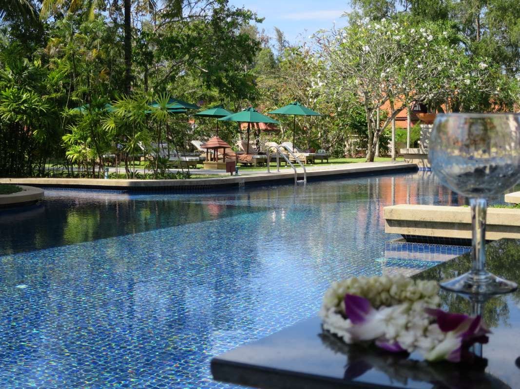 Pool Market Trends to Watch in Long Beach, California — pool service business insights