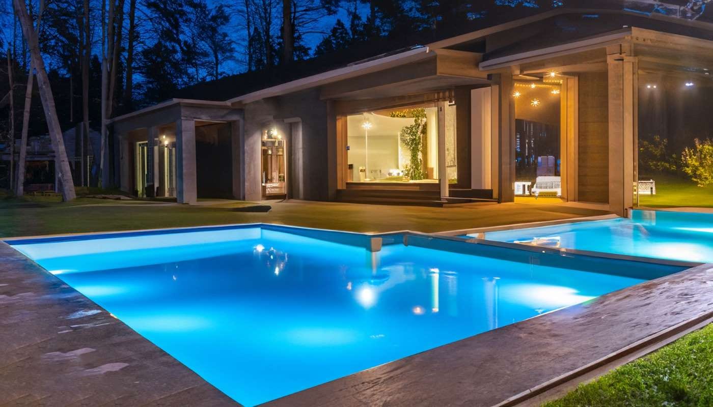 Pool Routes for Sale in Catalina Foothills, Oro Valley, Maricopa, Peoria, and Lake Havasu City, Arizona: Prime Pool Routes Opportunities — pool service business insights