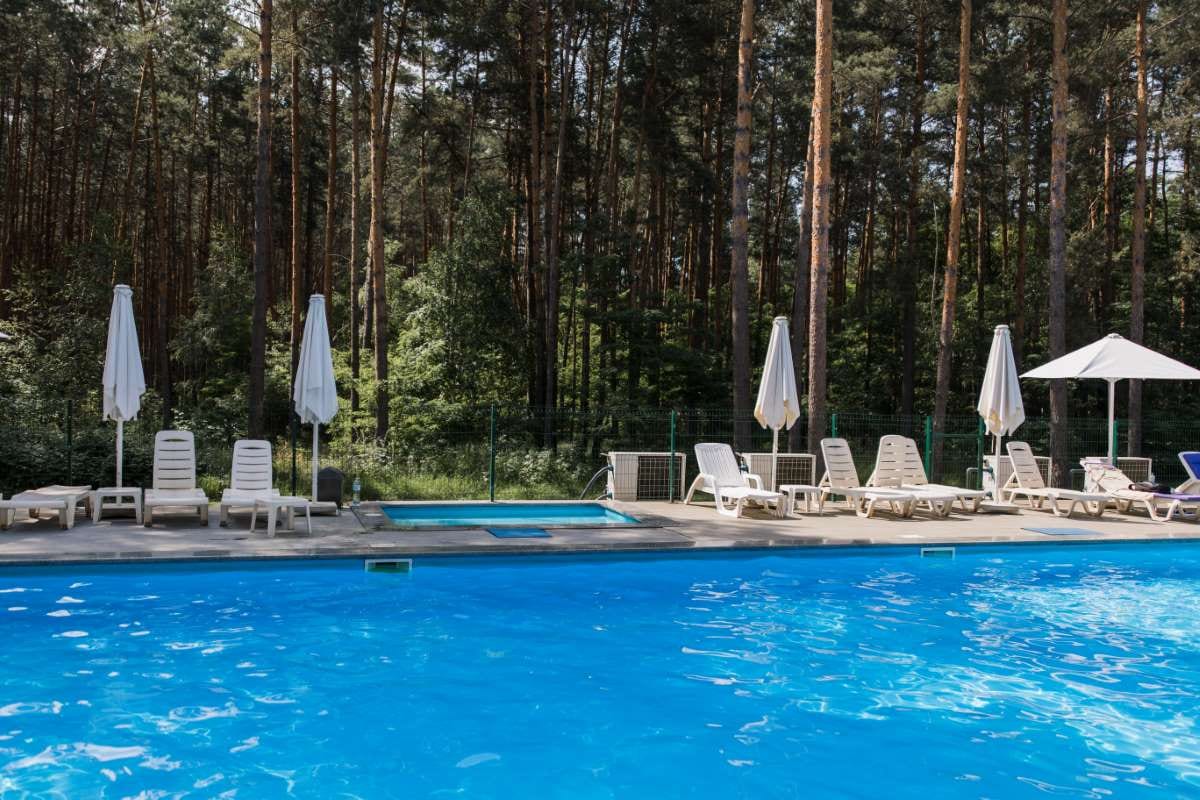 Pool Service Demand Forecast for Deltona, Florida — pool service business insights