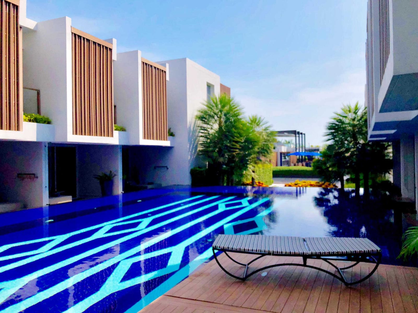 Professional Pool Cleaning: Mistakes New Business Owners Should Avoid — pool service business insights