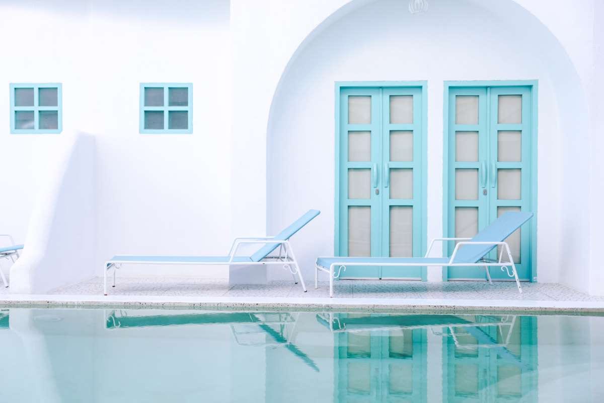Recurring Revenue Models: The Psychology Behind Customer Trust — pool service business insights