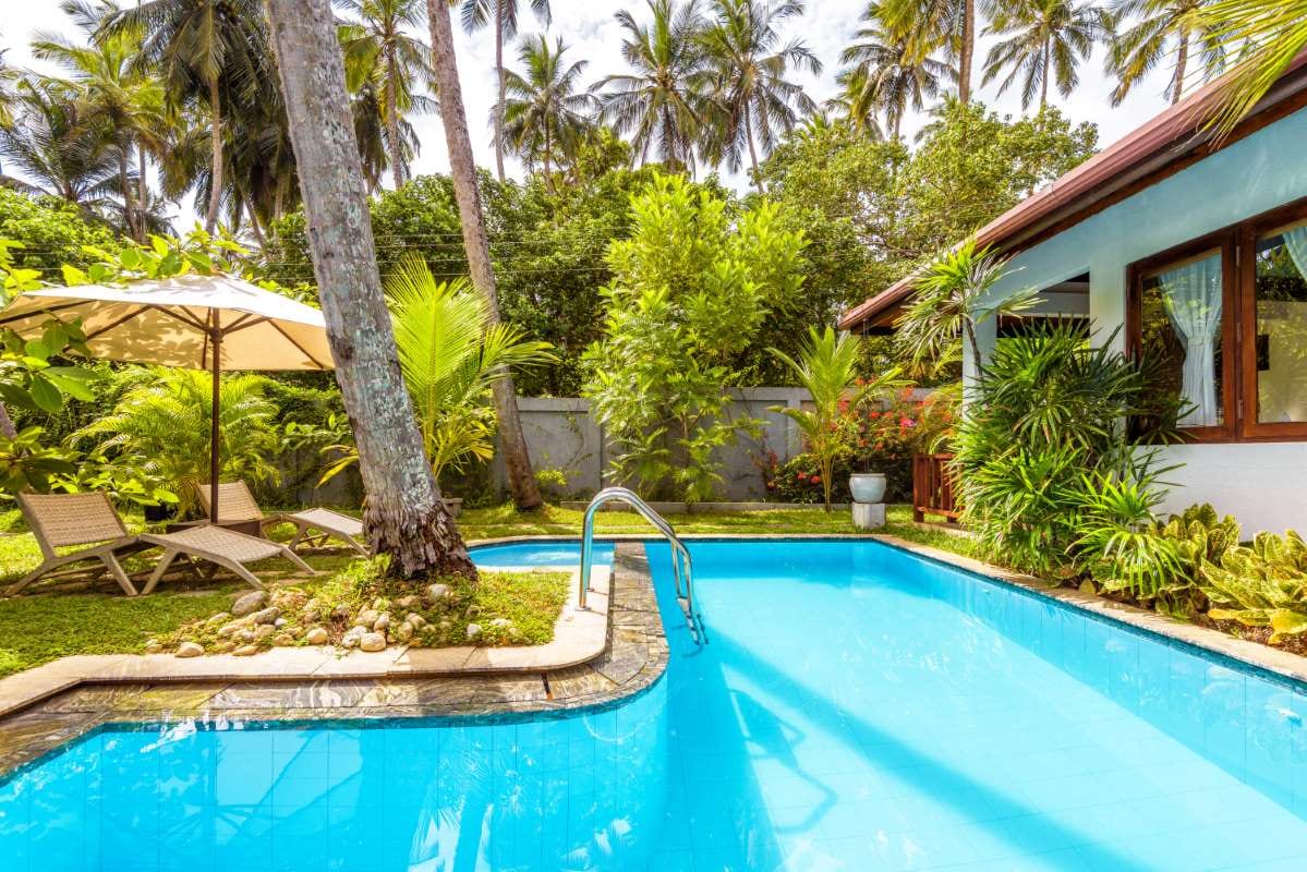 The Best Pool Business Zip Codes in Deltona, Florida — pool service business insights