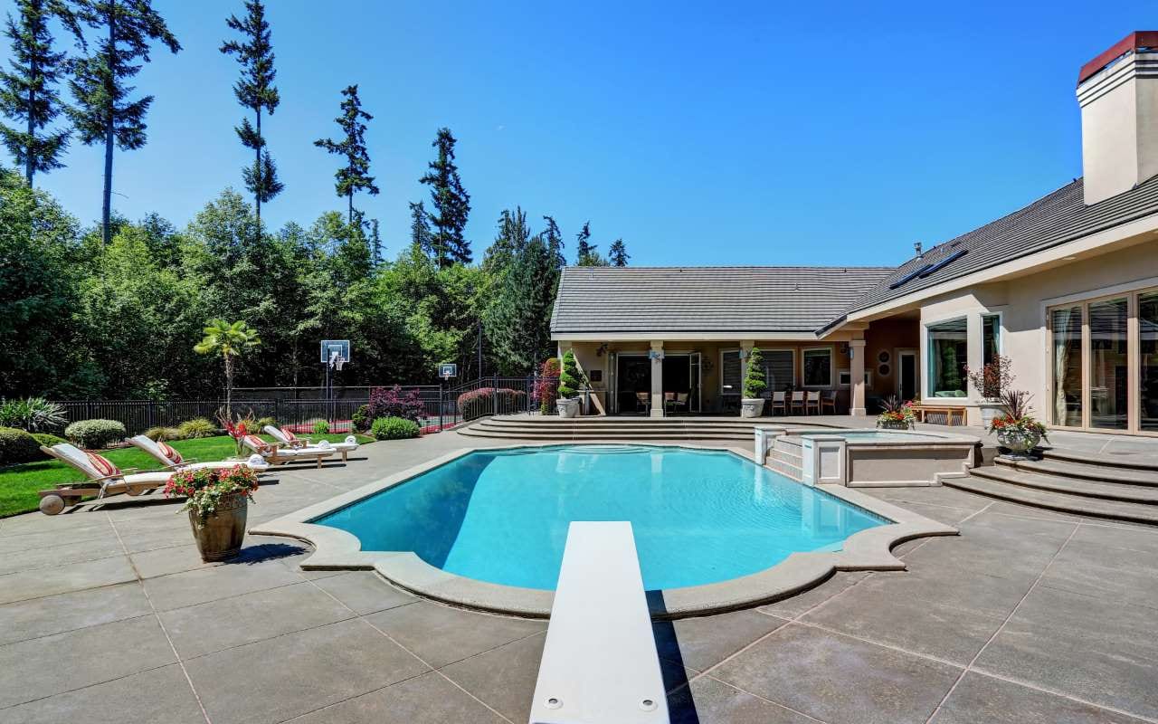 The Case for Pool Services in Bradenton, Florida — pool service business insights