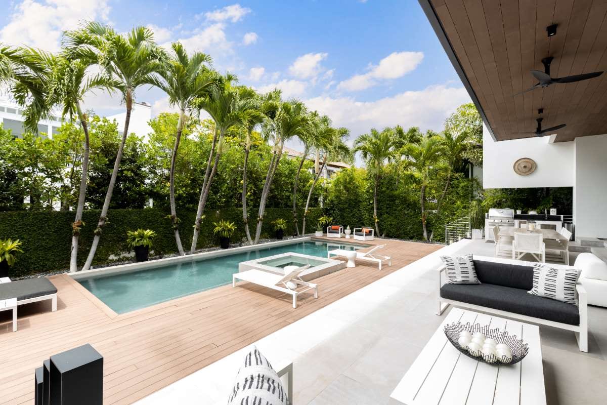 The Most Common Reasons Customers Switch Pool Providers — pool service business insights