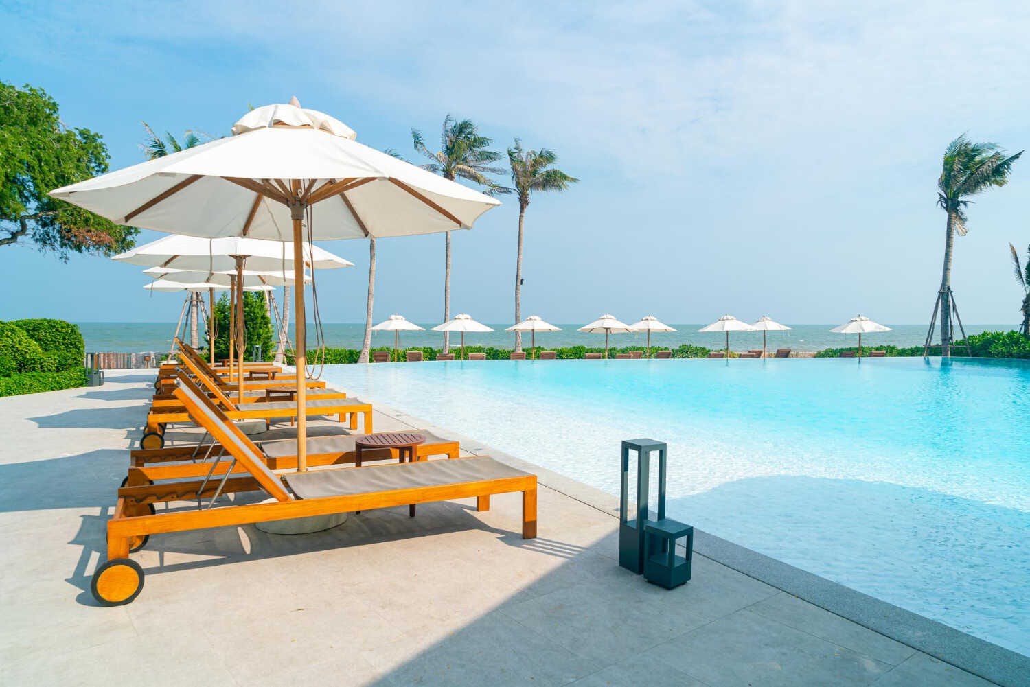 What Clients Expect in Upscale Areas Like Palm Coast, Florida — pool service business insights