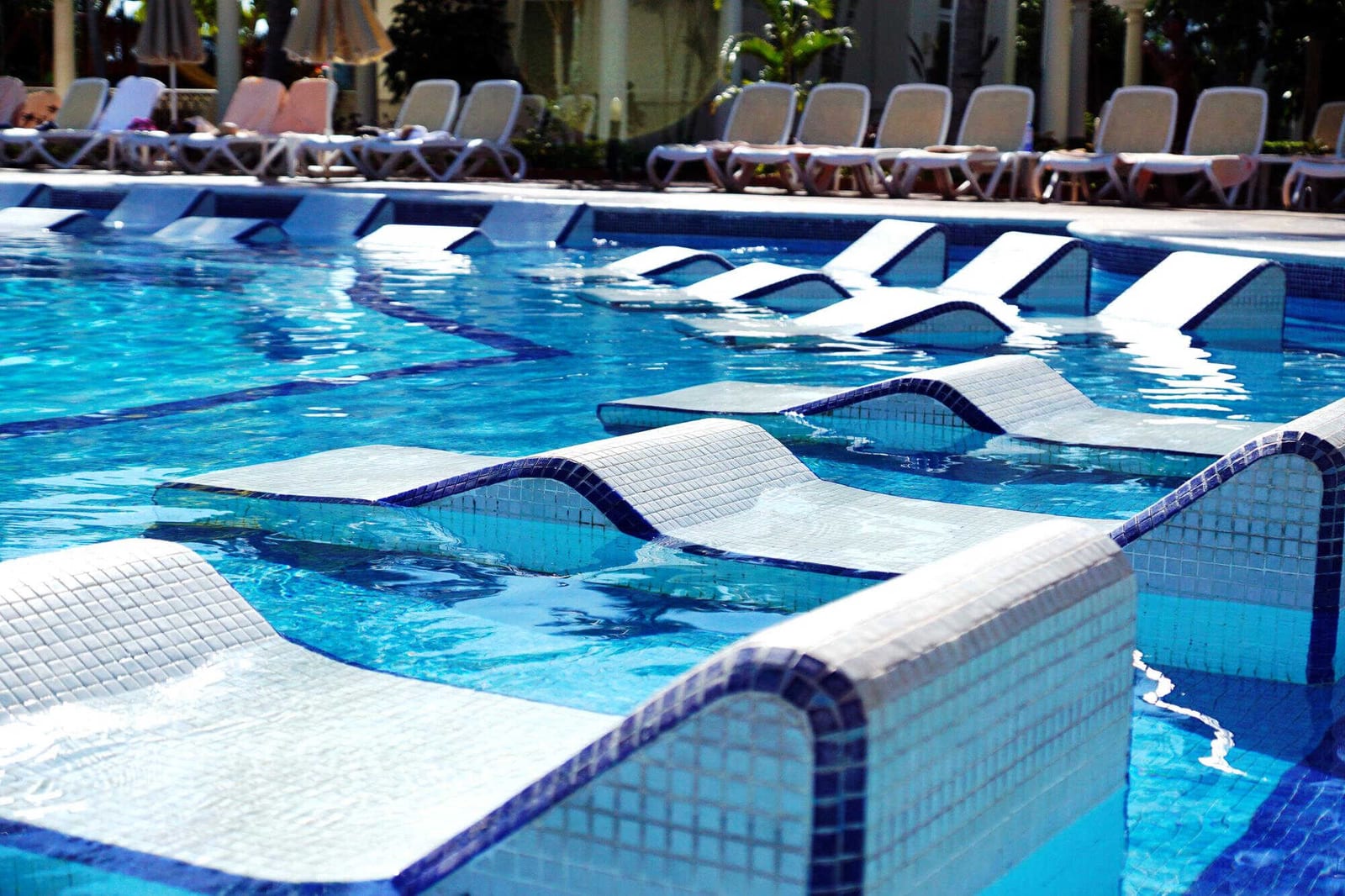When to Start a Spanish-Speaking Marketing Campaign in North Miami, Florida — pool service business insights