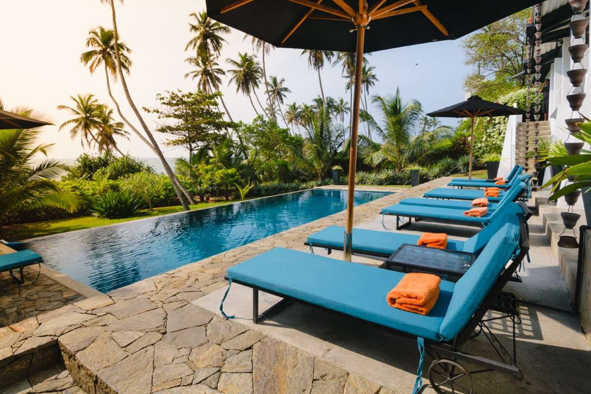 Why Pumps Lose Prime During High Heat — pool service business insights