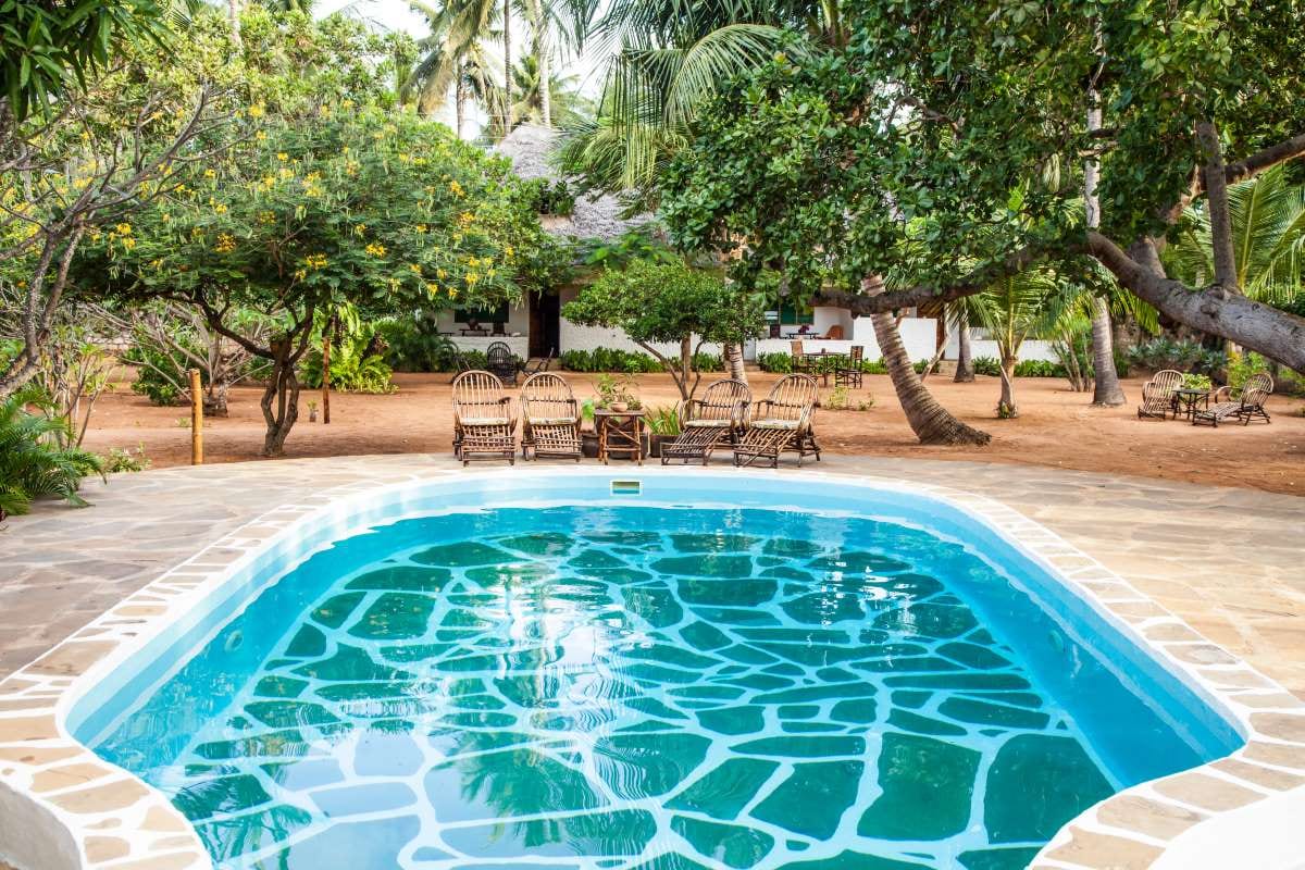 Why Variable-Speed Pumps Are Becoming the Industry Standard — pool service business insights